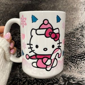 Hello Kitty Mug✨🌲💗❄️
